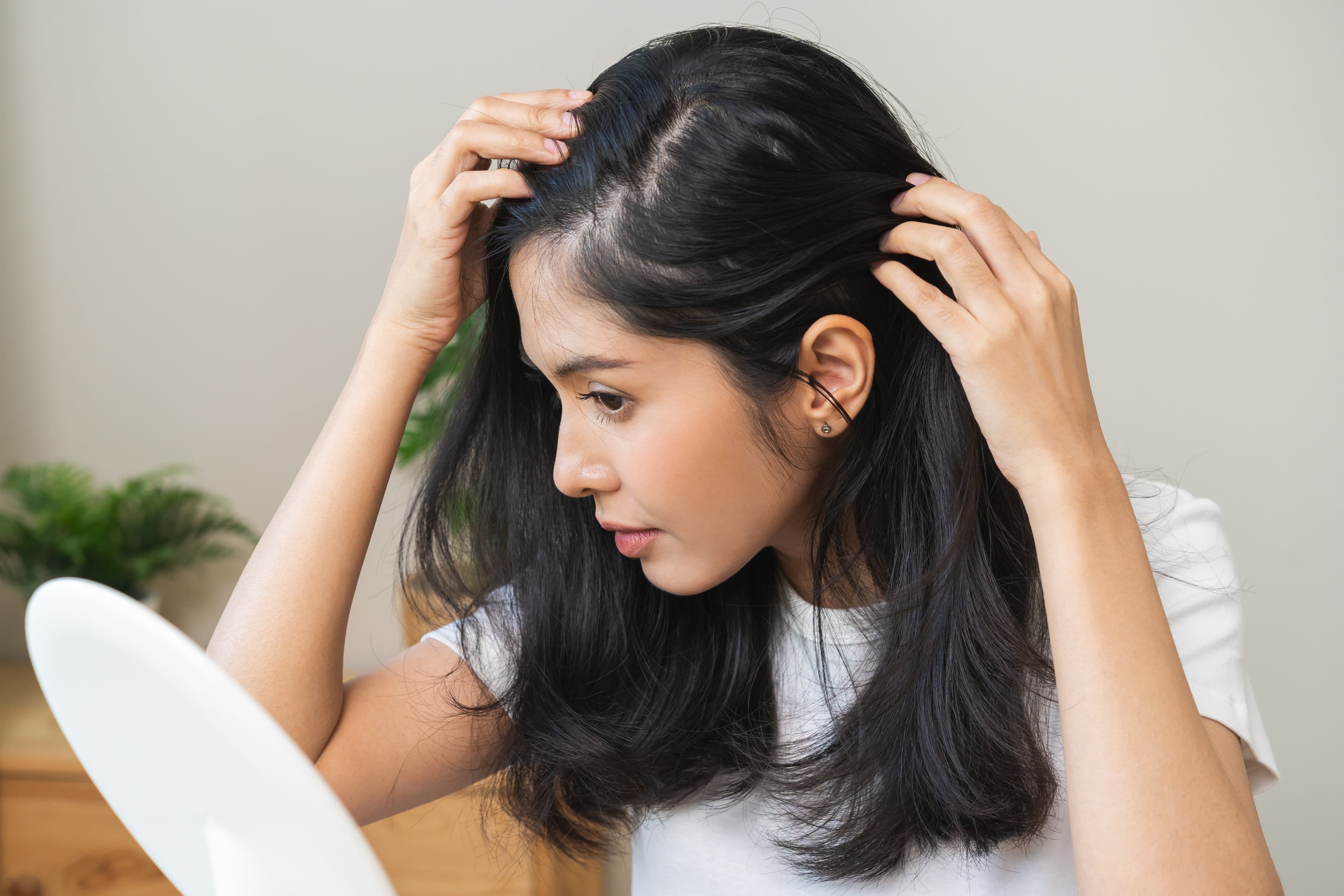 Cheveux cassants, chute de cheveux : quels complements alimentaires choisir ?